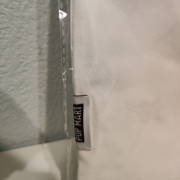 Popmart crybaby tote bag - Picture 8 of 10